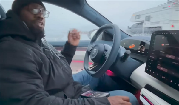 曝两家科技大厂争投DeepSeek，估值飙至200亿美元；小米深夜放大招！最强大模型MiMo-V2.5系列发布；微软 Xbox 部门将裁员15%